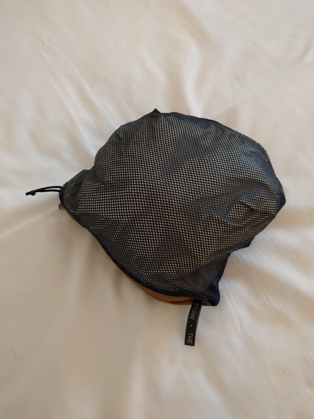 Some notes on backpacking and hostelling